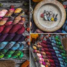 🎃 Summer Nightmare - Before Christmas | Bitsy (50 gram) Skein & Charm Set