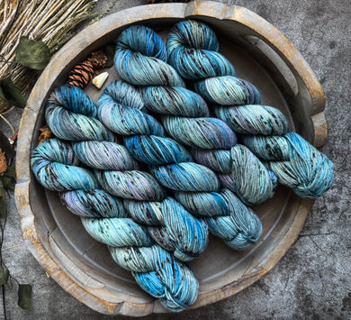 Songbird | Ever King Collection | Fairytale DK Base