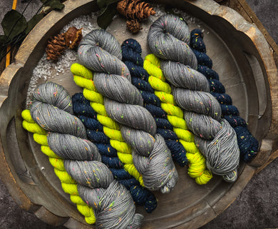 Shadow Blitz | Neon Gnome Tweed Sock Sets