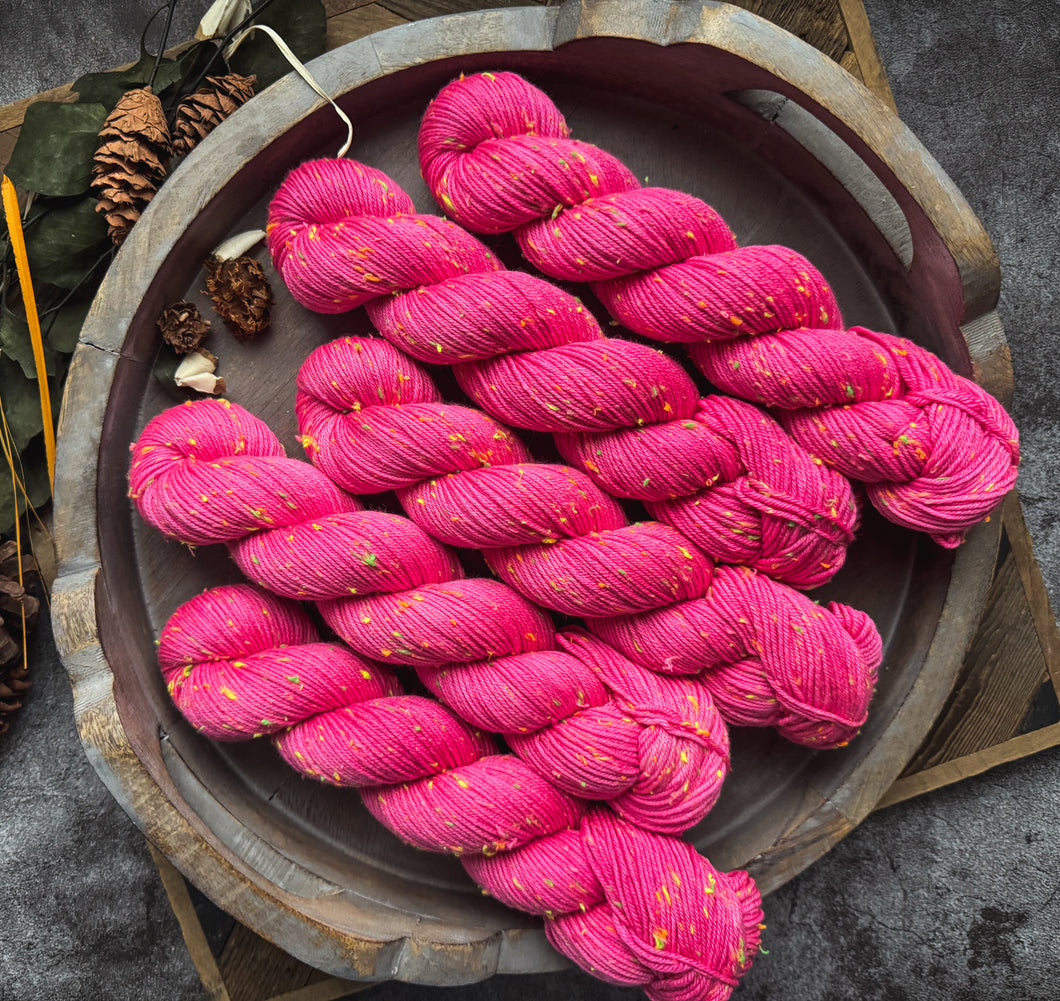 Barbie World - Fantasy Neon Tweed DK