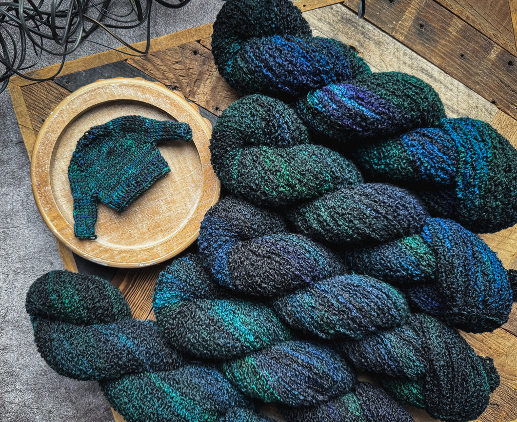 Defying Gravity | WICKED Collection | Banshee DK Boucle