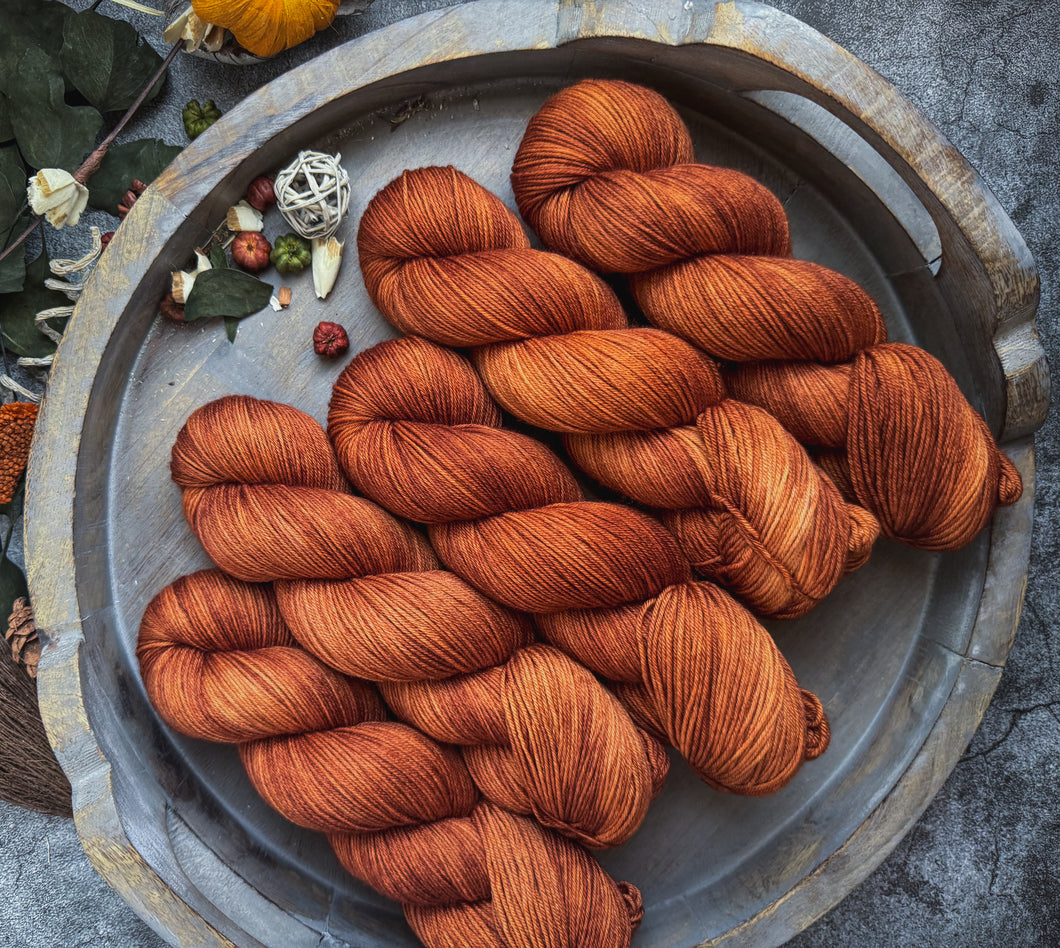 Rustic Pumpkins - Lore Fingering