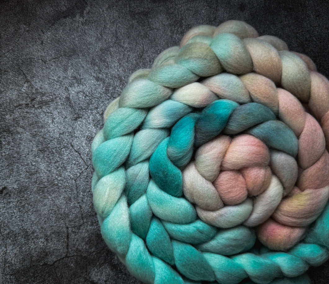 Pearlescent - Corriedale Cross Combed Top Wool