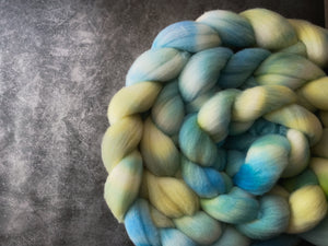 Selkies & Kelpies - 4(oz)Targhee Roving Wool