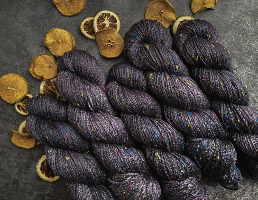 Obsidian Salt - Rainbow Tweed DK Base